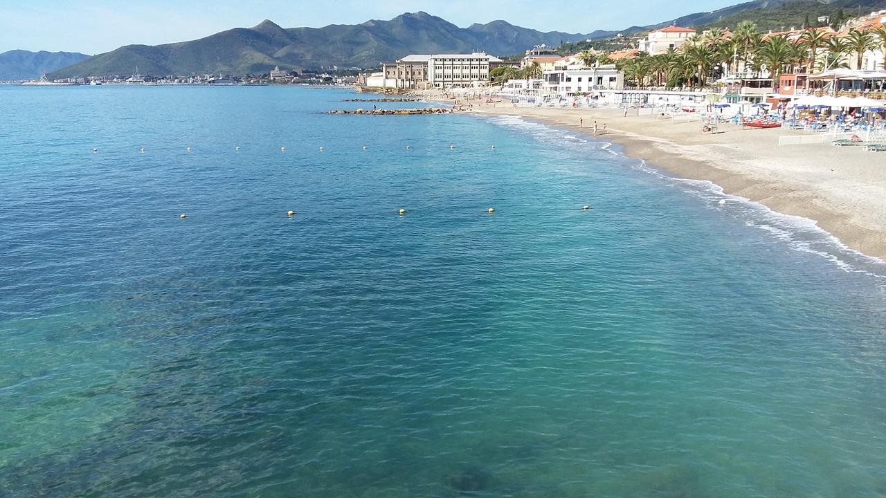 Hotel Villa Paolina Pietra Ligure Exterior photo